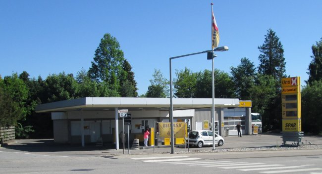 Uno-X Automat på Esrumvej i Helsingør, 31. maj 2013. Foto: ©*René Thaulov Nielsen